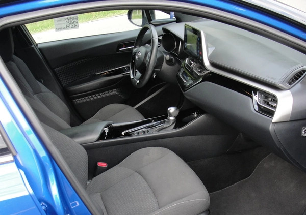 Toyota C-HR cena 59800 przebieg: 78000, rok produkcji 2019 z Nowy Tomyśl małe 154